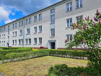 Wohnung zur Miete 380 € 3 Zimmer 66,8 m² 3. Geschoss frei ab 01.06.2025 Weststr. 23 Altdöbern Altdöbern 03229
