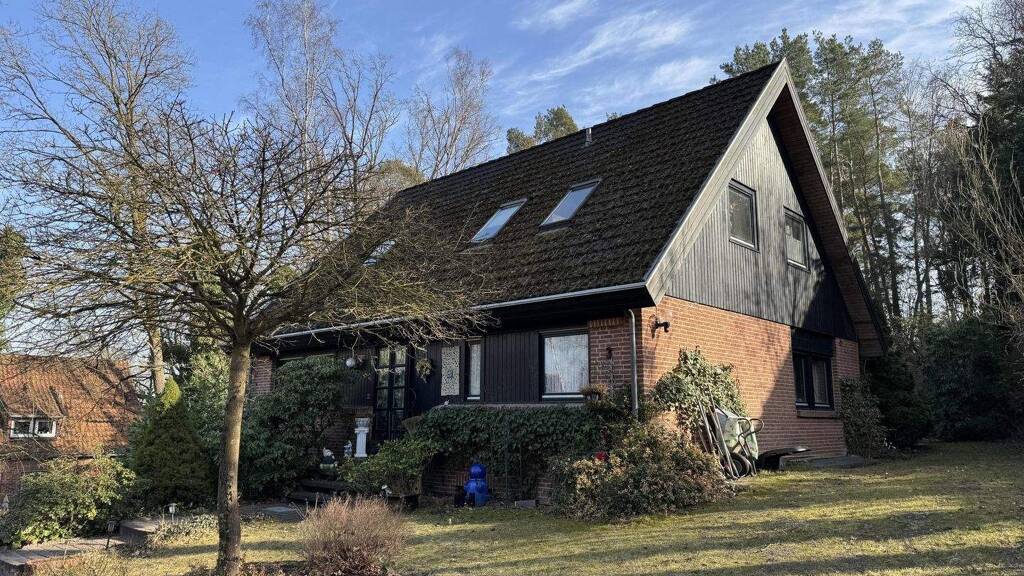 Einfamilienhaus zum Kauf 325.000 € 7 Zimmer 175 m² 2.341 m² Grundstück frei ab sofort Hitzacker 29456