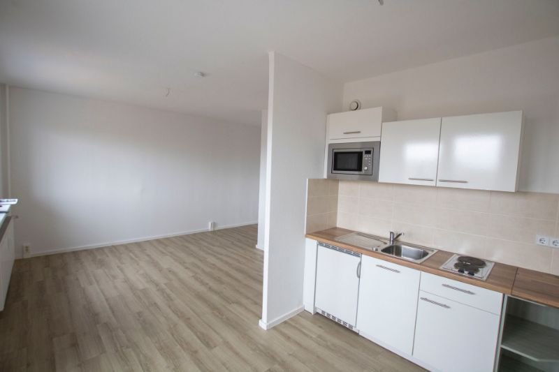 Wohnung zur Miete 277 € 1 Zimmer 30,7 m²<br/>Wohnfläche 4.<br/>Geschoss 01.01.2025<br/>Verfügbarkeit Waldmeisterstr. 19 Heide-Nord / Blumenau Halle (Saale) 06120