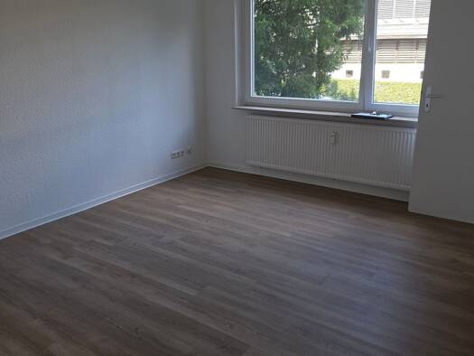 Wohnung zur Miete 470 € 1,5 Zimmer 40 m² frei ab sofort Im Sauern 5 Nieder-Erlenbach Frankfurt am Main 60437