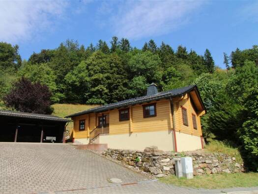 Einfamilienhaus zum Kauf 189.000 € 3 Zimmer 90 m² 3.043 m² Grundstück frei ab sofort Bermbach 98587
