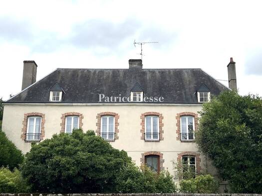 Reihenmittelhaus zum Kauf 498.000 € 8 Zimmer 370 m² 5.193 m² Grundstück Vendôme 41100