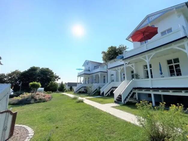Villa zum Kauf provisionsfrei 1.690.000 € 23 Zimmer 546 m² 2.489 m² Grundstück Karl-Liebknecht-Ring 2 Sassnitz Sassnitz 18546