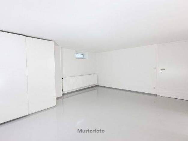 Wohnung zum Kauf 90.000 € 2 Zimmer 65 m² Türnich Kerpen 50169