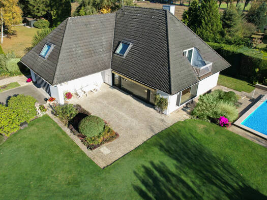 Einfamilienhaus zum Kauf 849.000 € 7 Zimmer 215 m² 2.200 m² Grundstück Bendestorf 21227