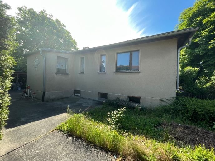 Bungalow zum Kauf 320.000 € 3 Zimmer 120 m²<br/>Wohnfläche 1.146 m²<br/>Grundstück Engelsdorf Leipzig 04319