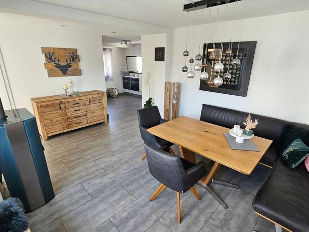 Haus zum Kauf 748.000 € 9 Zimmer 270 m² 628 m² Grundstück Sassanfahrt Hirschaid 96114