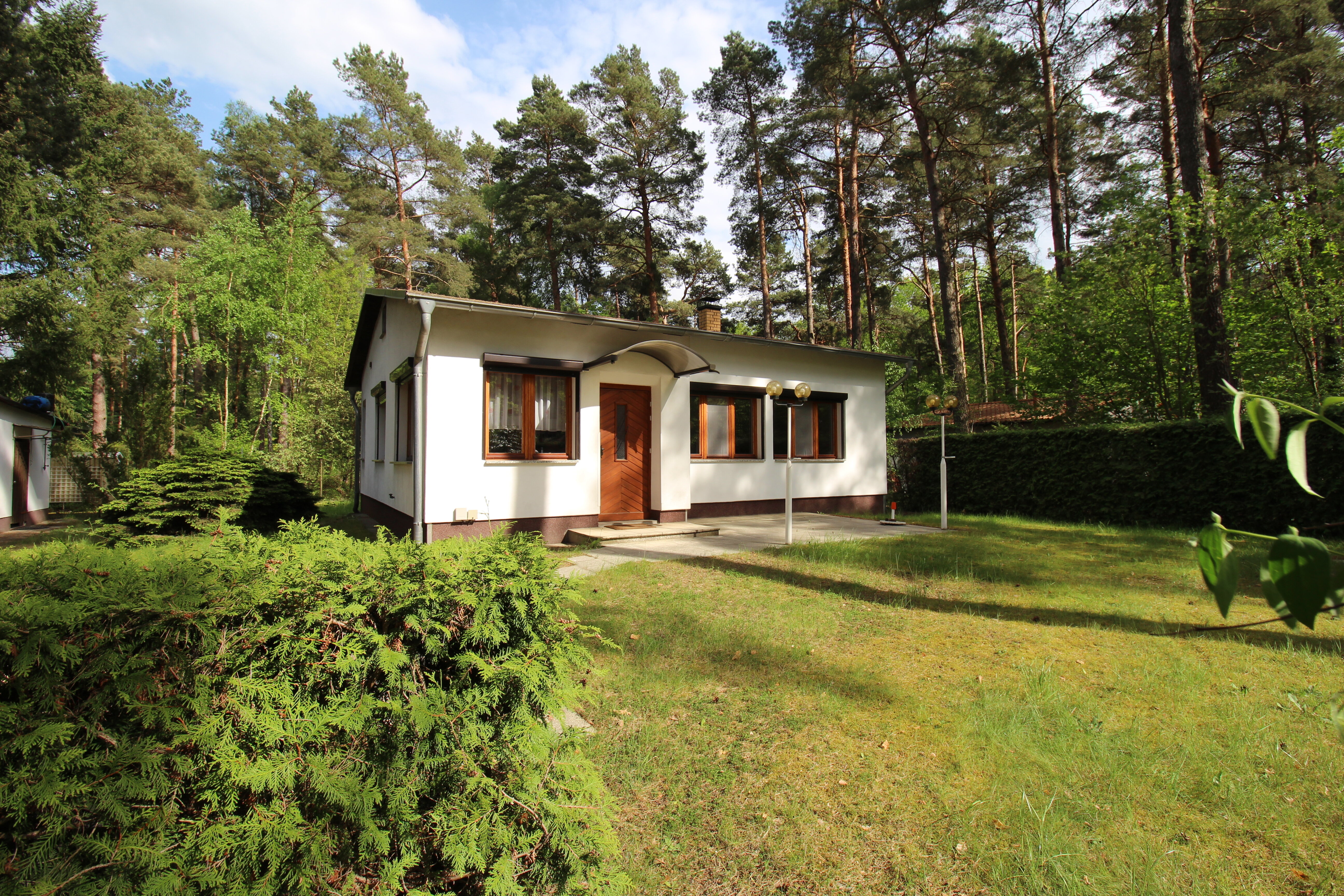 Bungalow zum Kauf 370.000 € 2 Zimmer 50 m²<br/>Wohnfläche 1.408 m²<br/>Grundstück Zühlsdorf Mühlenbecker Land 16515