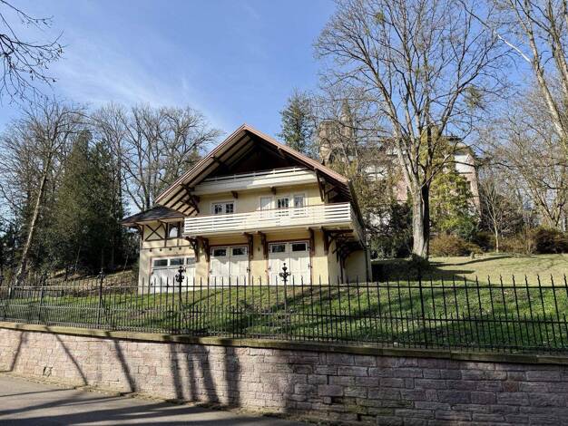 Einfamilienhaus zum Kauf 1.500.000 € 5 Zimmer 137 m² 2.164 m² Grundstück Innenstadt Baden-Baden 76530