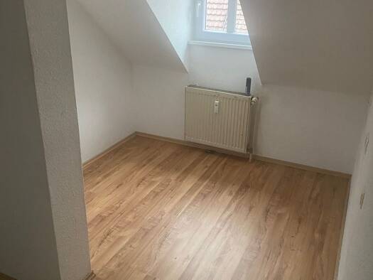 Wohnung zur Miete 250 € 1 Zimmer 17 m² Geschoss 2/3 frei ab sofort Eningen Eningen unter Achalm 72800