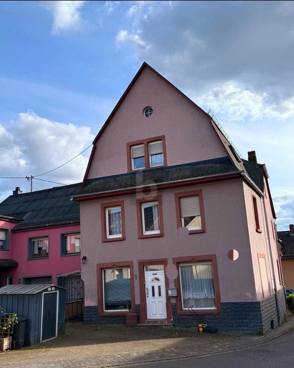 Wohn- und Geschäftshaus zum Kauf als Kapitalanlage geeignet 245.000 € 7 Zimmer 151 m²<br/>Fläche 90 m²<br/>Grundstück Bausendorf Bausendorf 54538