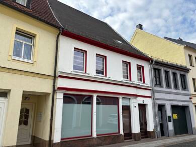 Reihenmittelhaus zum Kauf 213.000 € 7 Zimmer 190 m² 175 m² Grundstück Döbeln Döbeln 04720