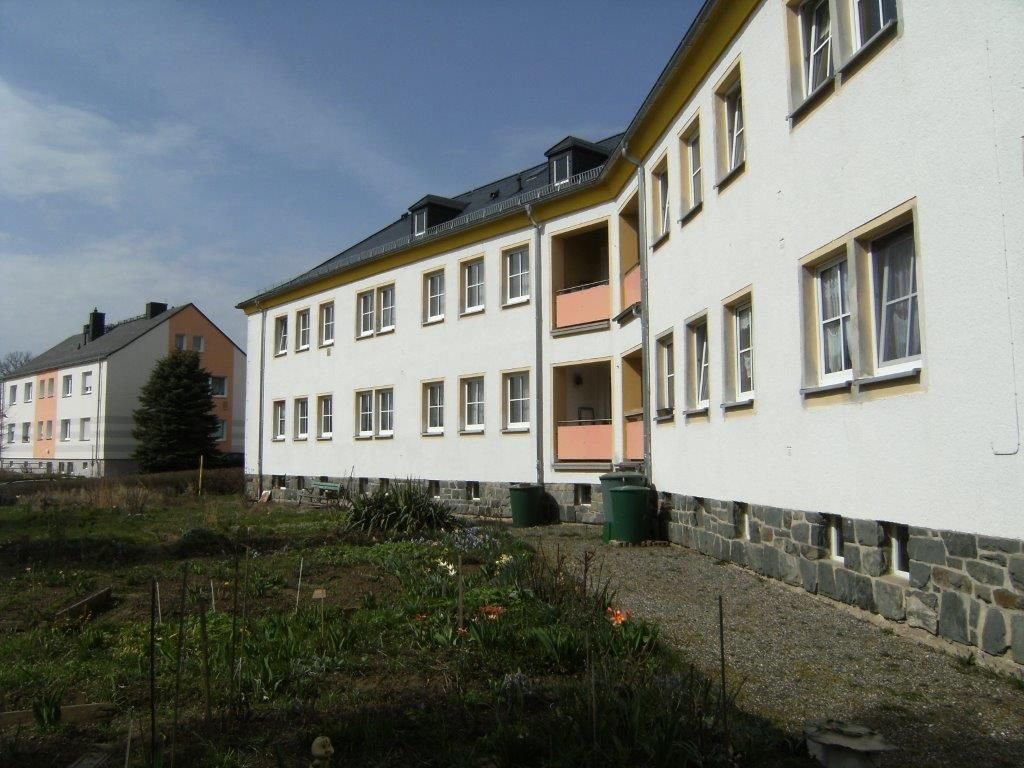 Wohnung zur Miete 400 € 2 Zimmer 50 m²<br/>Wohnfläche 1.<br/>Geschoss 01.12.2024<br/>Verfügbarkeit Langenwiesenweg 2 Schleiz Schleiz 07907