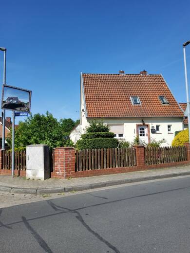 Haus zum Kauf als Kapitalanlage geeignet 380.000 € 5 Zimmer 159 m² 851 m² Grundstück Riethkamp 9 Garßen Celle 29229