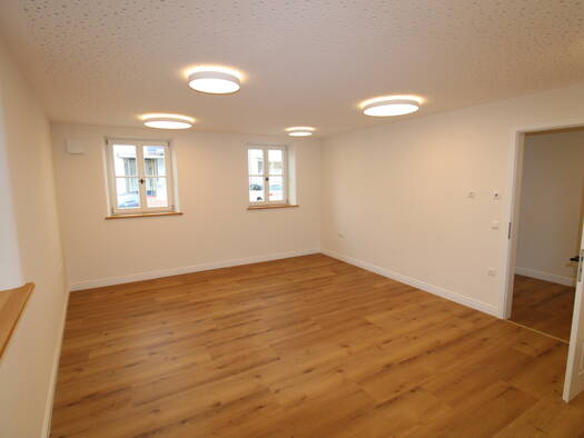 Ladenfläche zur Miete 1.150 € Jahnstraße 1 Velden Velden 84149