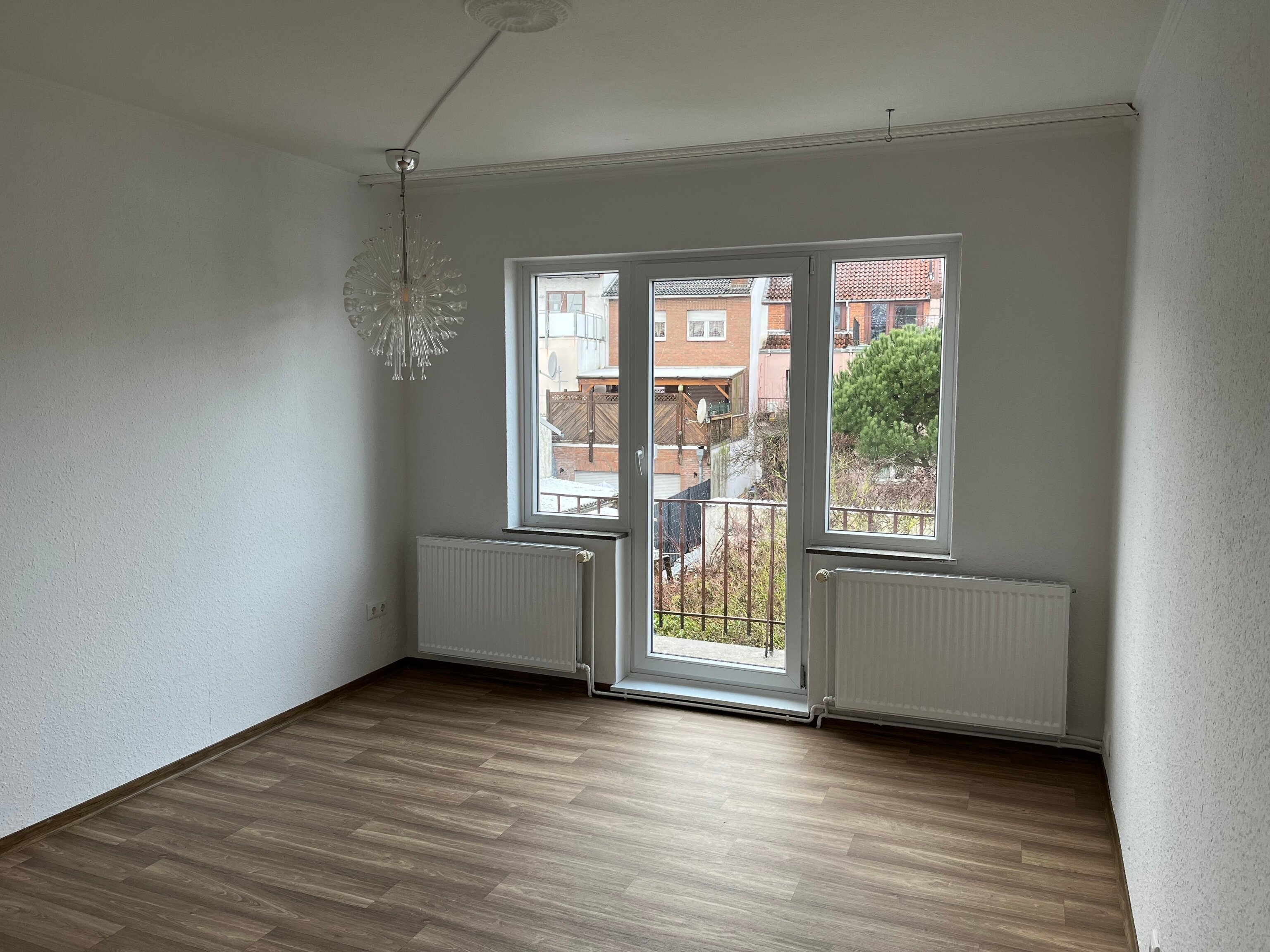 Wohnung zur Miete 550 € 3 Zimmer 60 m²<br/>Wohnfläche 1.<br/>Geschoss ab sofort<br/>Verfügbarkeit Weserdamm Hastedt Bremen 28207