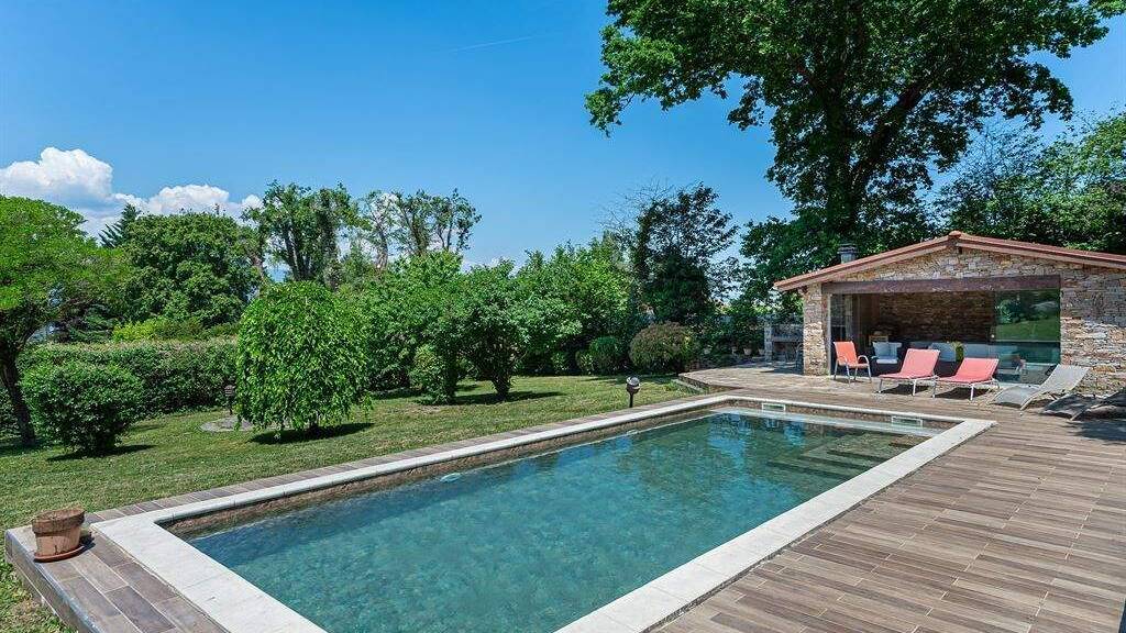 Einfamilienhaus zum Kauf 1.500.000 € 6 Zimmer 225 m² Vernier NERNIER 74140