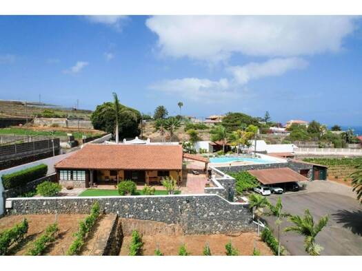 Chalet zum Kauf 2.200.000 € 2 Zimmer 615 m² 25.000 m² Grundstück JUAN FERNANDEZ 254 San Cristóbal de La Laguna 38270
