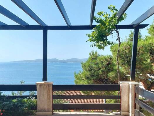 Haus zum Kauf 450.000 € 4 Zimmer 200 m² Omis