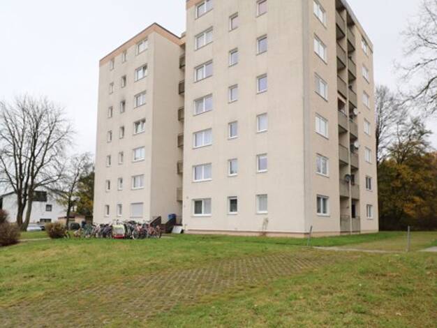 Wohnung zur Miete 652 € 4 Zimmer 82,2 m² 1. Geschoss frei ab 22.08.2025 Parkstr. 46 Günzburg Günzburg 89312