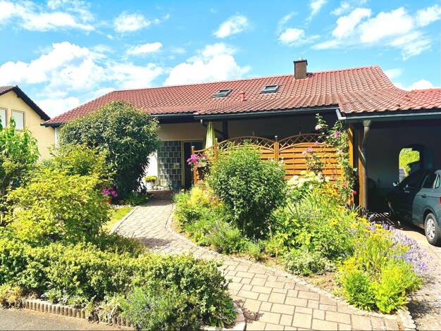 Einfamilienhaus zum Kauf 280.000 € 4 Zimmer 125 m² 1.093 m² Grundstück Eschenbach Eltmann 97483