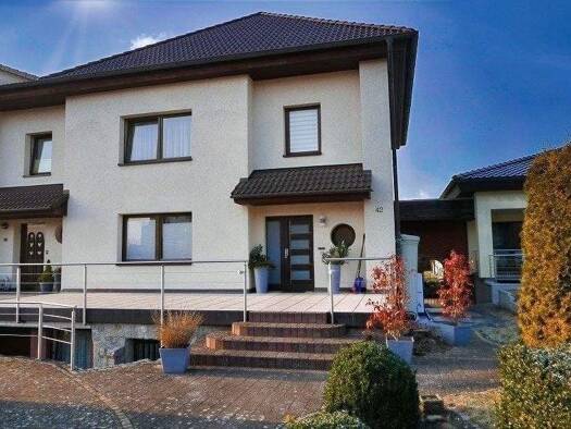 Reihenendhaus zum Kauf 330.000 € 6 Zimmer 124 m² 599 m² Grundstück Oststadt Neubrandenburg 17036