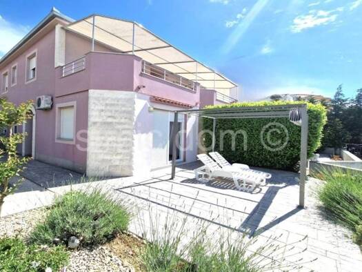 Haus zum Kauf 1.200.000 € 6 Zimmer 282 m² Okrug Donji