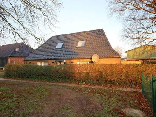 Einfamilienhaus zum Kauf 98.000 € 4 Zimmer 118 m² 254 m² Grundstück Norderstapel 25868