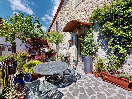 Haus zum Kauf 350.000 € 265 m² Bagni di Lucca 55022