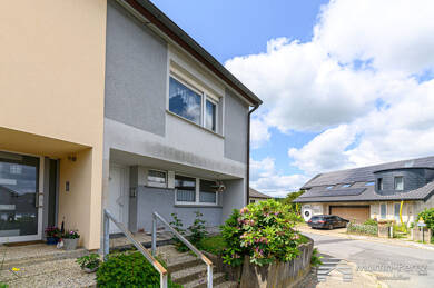 Reihenmittelhaus zum Kauf 249.000 € 4 Zimmer 123 m² 228 m² Grundstück frei ab sofort Breckerfeld Breckerfeld 58339