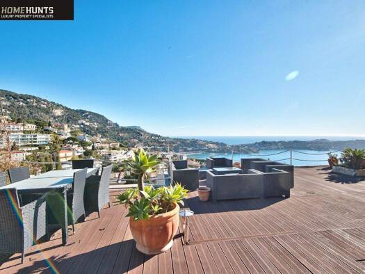 Einfamilienhaus zum Kauf 3.200.000 € 275 m² 1.800 m² Grundstück Le Port VILLEFRANCHE SUR MER 06230