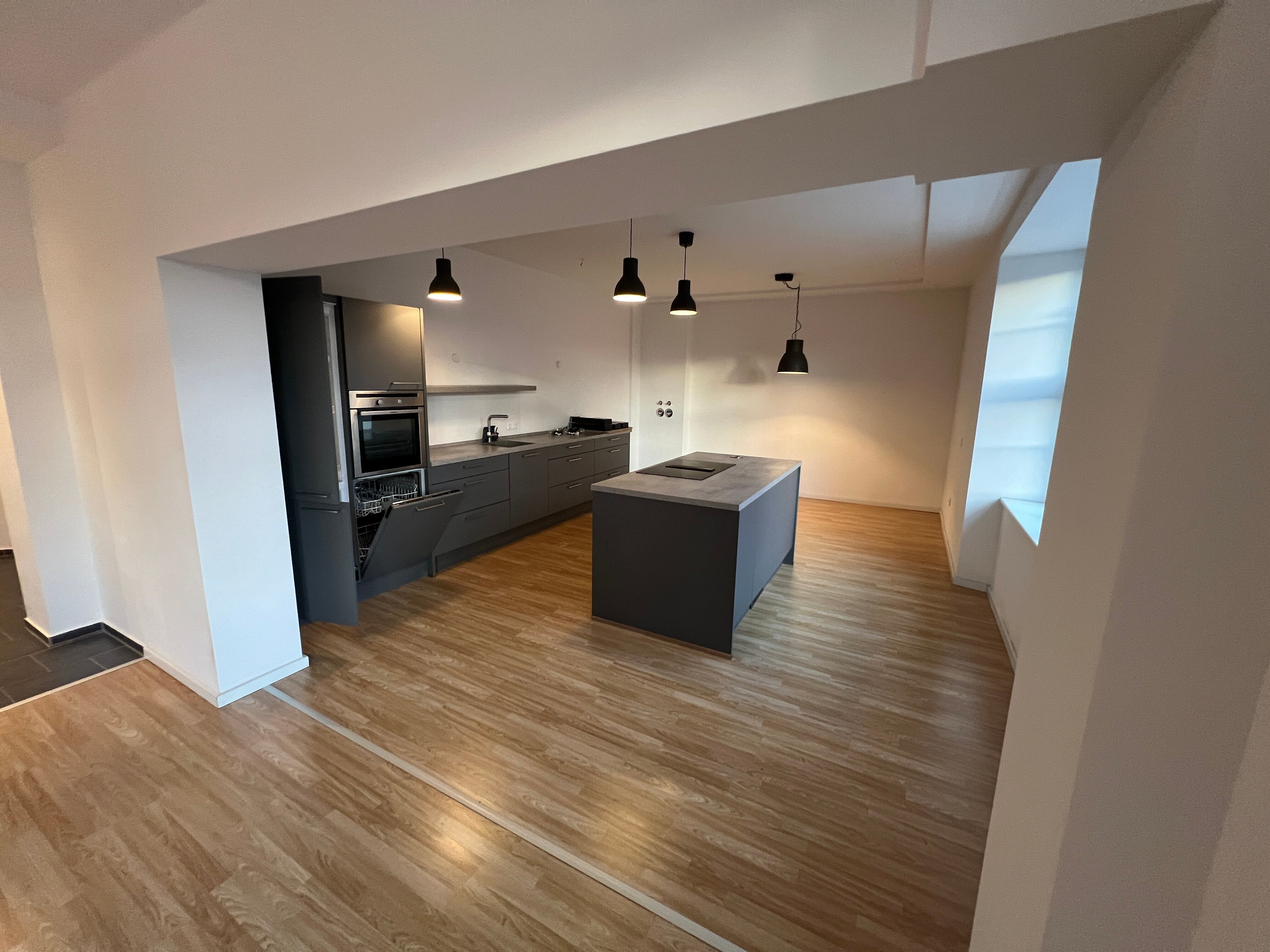 Wohnung zur Miete 1.250 € 4 Zimmer 132,4 m²<br/>Wohnfläche 2.<br/>Geschoss ab sofort<br/>Verfügbarkeit Tiemannhof 1 Wasserturm Oldenburg 26123