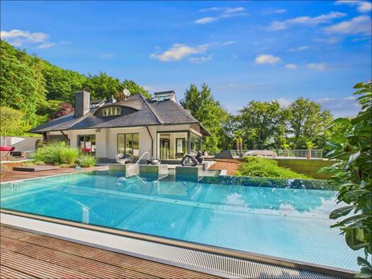 Einfamilienhaus zum Kauf provisionsfrei 2.780.000 € 13 Zimmer 701 m² 11.084 m² Grundstück Keilberg Bessenbach 63856