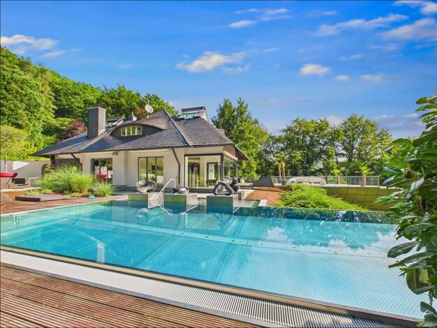 Einfamilienhaus zum Kauf provisionsfrei 2.780.000 € 13 Zimmer 701 m² 11.084 m² Grundstück Keilberg Bessenbach 63856