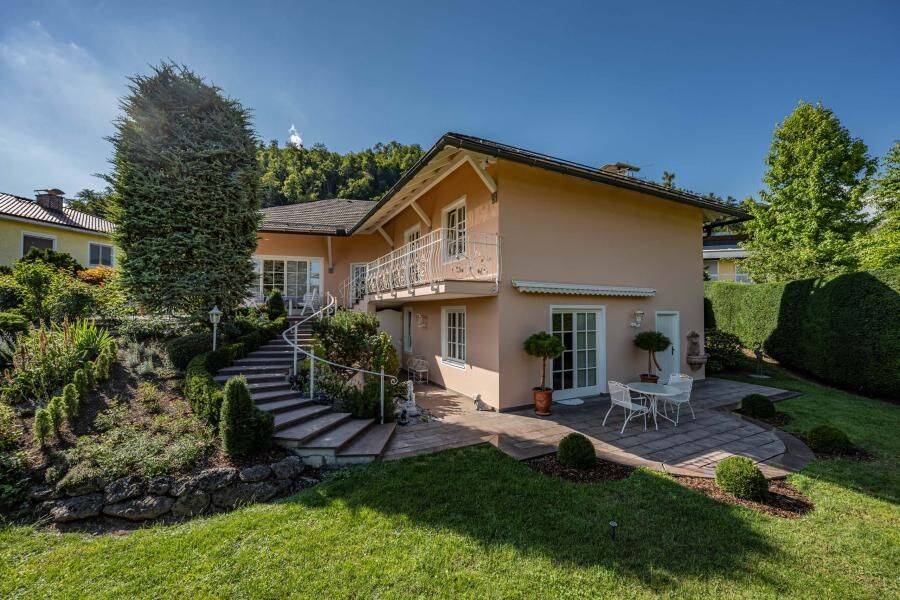 Hiša, 229 m²