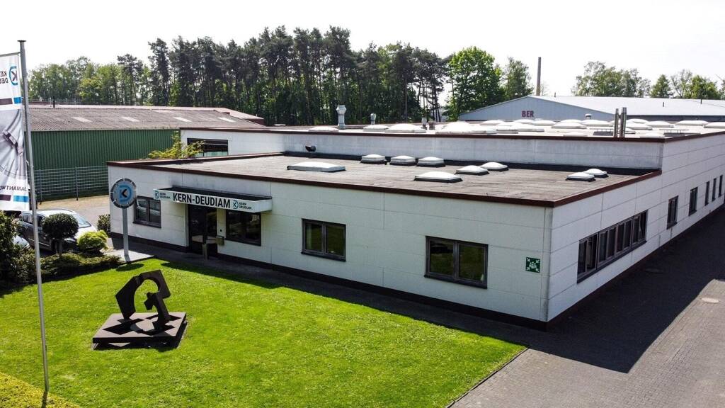 Lagerhalle zum Kauf 1.400.000 € 540 m² Lagerfläche Hövelhof 33161