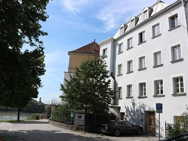 Wohnung zum Kauf 349.000 € 4 Zimmer 151,8 m² Dachgeschoss, 4. Geschoss Altstadt Passau 94032