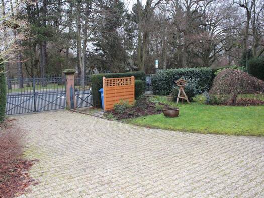 Einfamilienhaus zum Kauf 2.400.000 € 10 Zimmer 212 m² 1.000 m² Grundstück frei ab sofort Bad Homburg Bad Homburg vor der Höhe 61348