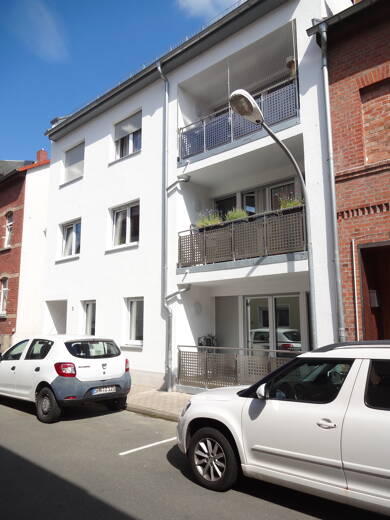 Wohnung zur Miete 950 € 4 Zimmer 90 m² 1. Geschoss frei ab 01.10.2025 Oststraße 3 Kahla 07768