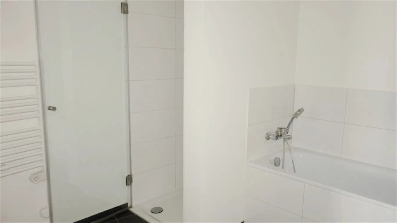 Wohnung zur Miete 700 € 4 Zimmer 92 m²<br/>Wohnfläche ab sofort<br/>Verfügbarkeit An der Lingenmühle Gladbach Mönchengladbach 41061