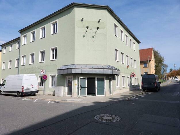 Bürogebäude zum Kauf 1.250.000 € 717 m² Bürofläche Rehau 95111