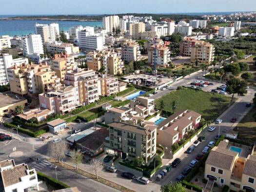 Laden zum Kauf - Erstbezug 150.000 € 2 Zimmer 27 m² Verkaufsfläche Cala Millor 07560