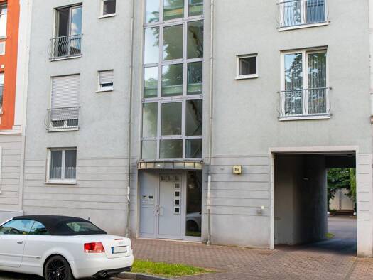 Wohnung zur Miete 650 € 3 Zimmer 94 m² Geschoss 4/4 frei ab sofort Innenstadt Dessau-Roßlau 06842