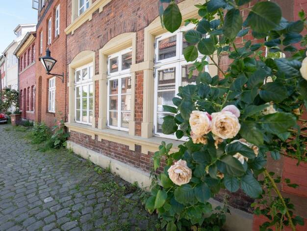 Mehrfamilienhaus zum Kauf provisionsfrei als Kapitalanlage geeignet 585.000 € 274 m² 177 m² Grundstück Obere Ohlingerstraße 31 Altstadt Lüneburg 21335