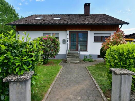 Einfamilienhaus zum Kauf 649.000 € 7 Zimmer 190 m² 717 m² Grundstück Binzgen Laufenburg 79725