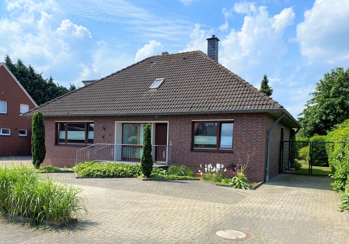 Bungalow zum Kauf 277.000 € 7 Zimmer 158,8 m²<br/>Wohnfläche 895 m²<br/>Grundstück Börgerwald Surwold 26903