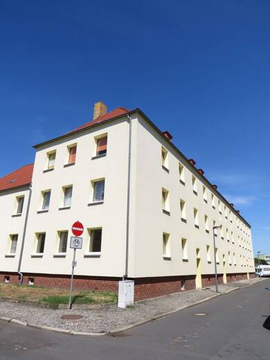 Wohnung zur Miete 393 € 3 Zimmer 56,1 m² 1. Geschoss frei ab 16.07.2025 Lessingstraße 17 Bitterfeld Bitterfeld-Wolfen 06749