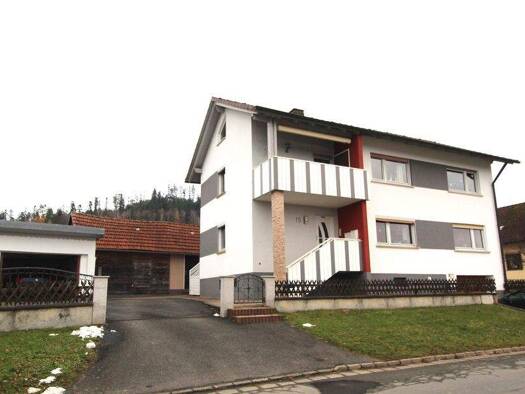 Mehrfamilienhaus zum Kauf 329.000 € 10 Zimmer 186 m² 1.099 m² Grundstück Glosberg Kronach / Glosberg 96317