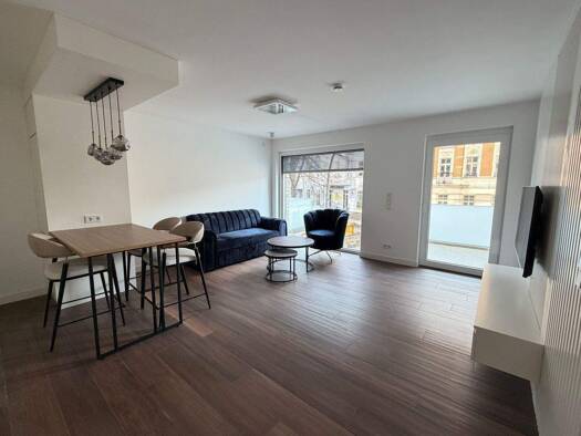 Wohnung zur Miete 1.888 € 2 Zimmer 60,7 m² 5. Geschoss frei ab sofort Mühlenstraße 62 Pankow Berlin 13187