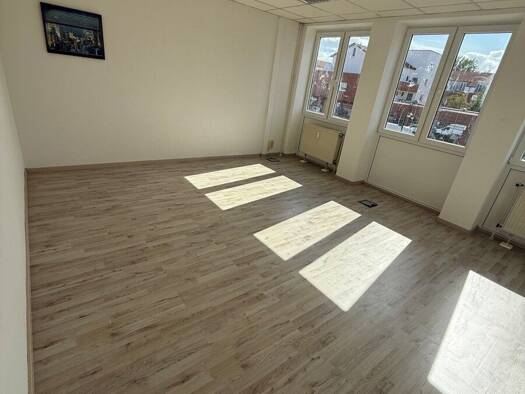 Bürogebäude zur Miete 280 € 1 Zimmer 24 m² Bürofläche Neu Wulmstorf Neu Wulmstorf 21629